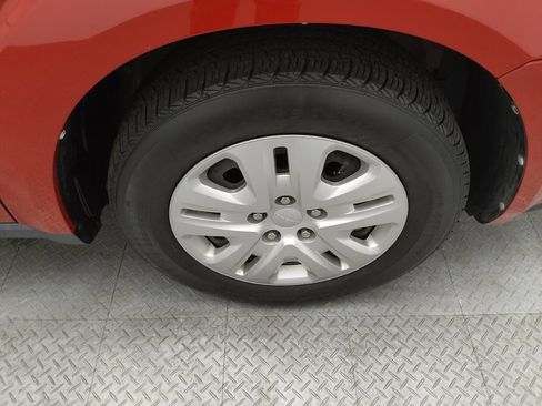 Used 2019 Dodge Journey SE image 31