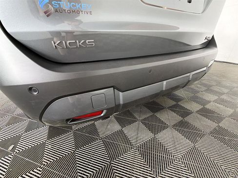 Used 2025 Nissan Kicks SR w/ Interior Electronics Package AWD/4WD image 31