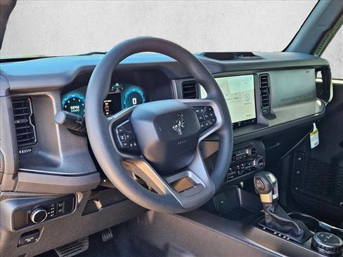New 2025 Ford Bronco image 3