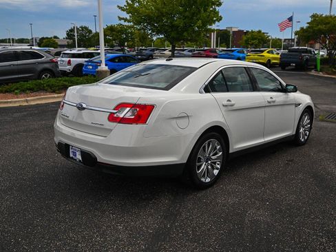 Used 2010 Ford Taurus Limited FWD image 5