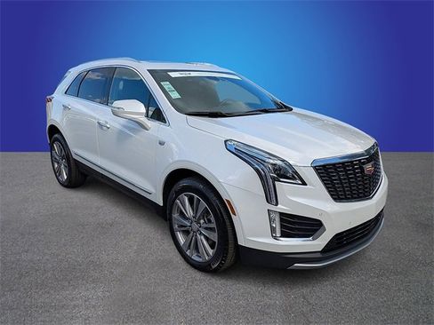 Certified 2025 Cadillac XT5 Premium Luxury image 7
