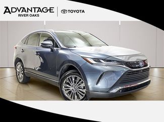 Certified 2022 Toyota Venza XLE video 1
