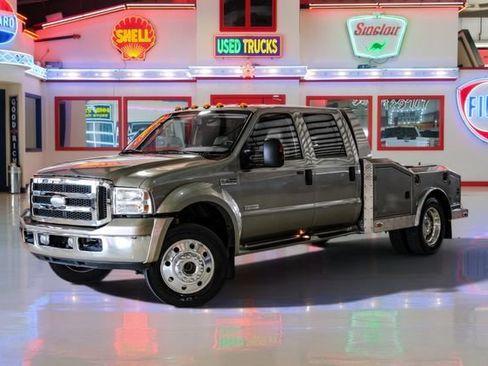 Used 2007 Ford F550 4x4 Crew Cab Super Duty image 2