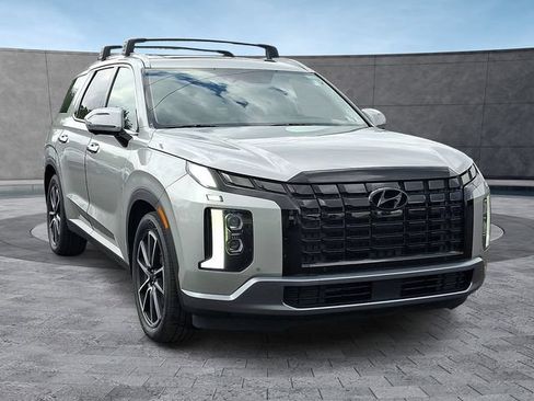 Used 2024 Hyundai Palisade SEL AWD/4WD image 2