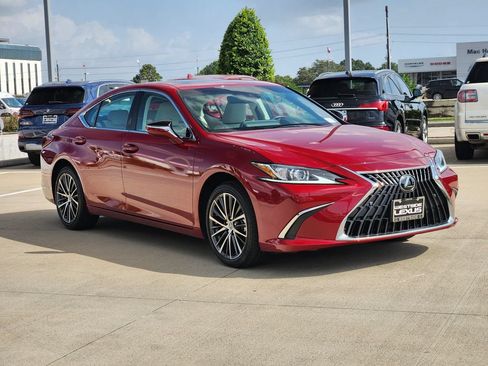 Certified 2025 Lexus ES 350 w/ Premium Package FWD image 3