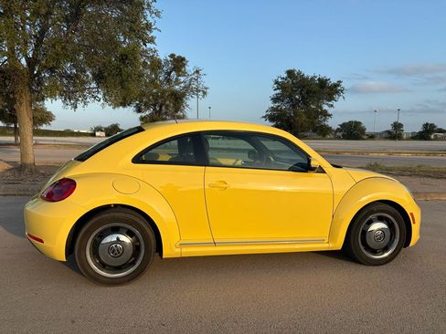 Used 2012 Volkswagen Beetle 2.5 FWD image 48