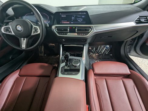 Used 2022 BMW M440i Convertible RWD image 9