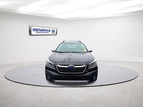 Used 2020 Subaru Outback Touring image 2
