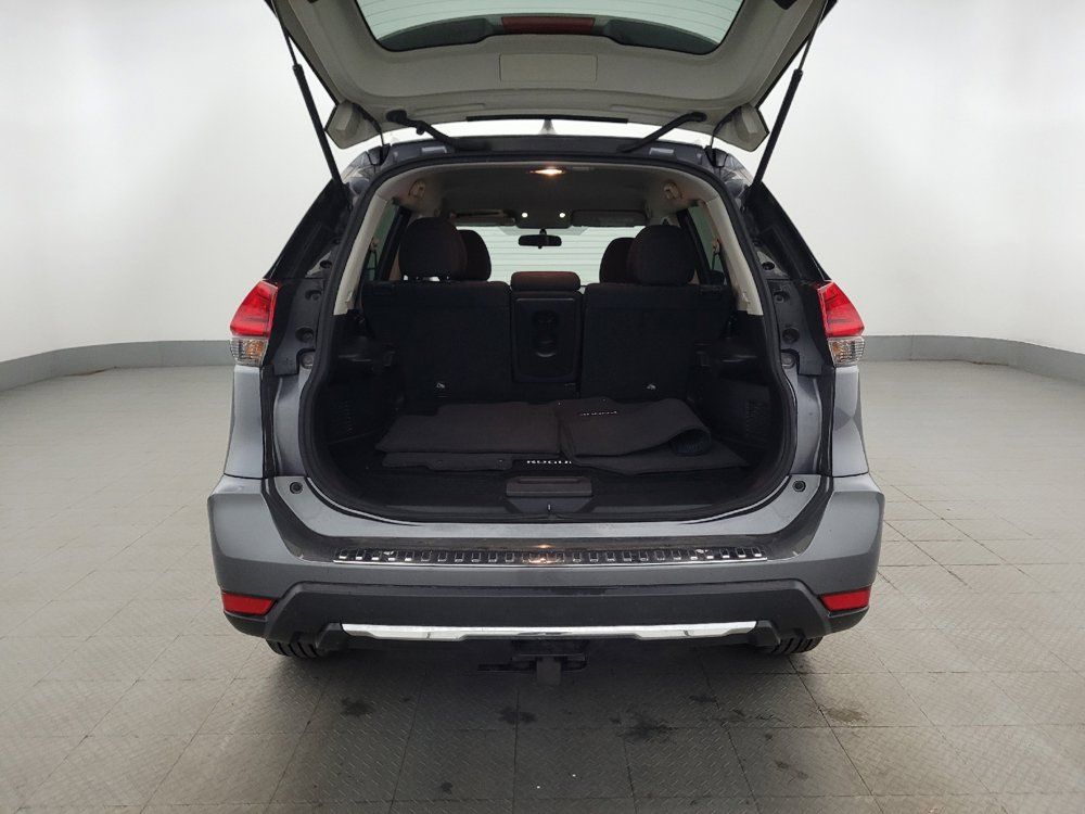 Used 2017 Nissan Rogue SV AWD/4WD image 29