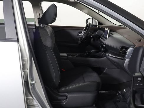 Used 2022 Nissan Rogue SV AWD/4WD image 23
