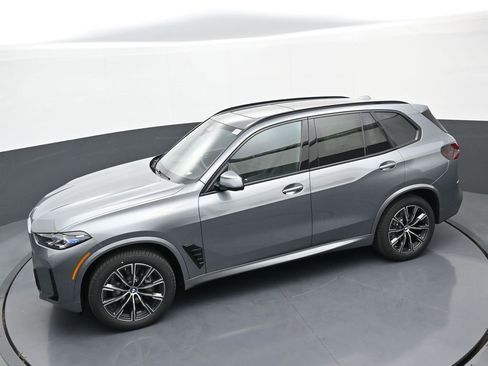 New 2026 BMW X5 xDrive40i w/ M Sport Package image 33