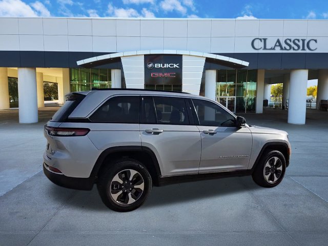 Used 2024 Jeep Grand Cherokee Limited 4xe AWD/4WD image 8