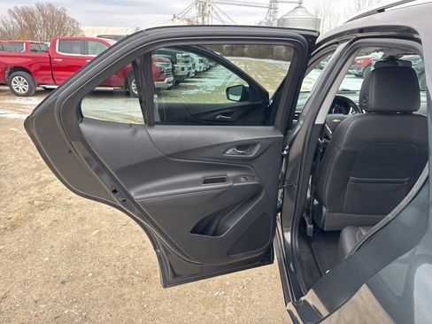 Used 2020 Chevrolet Equinox Premier image 17