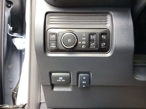 New 2026 Ford F250 Lariat w/ Black Appearance Package image 64