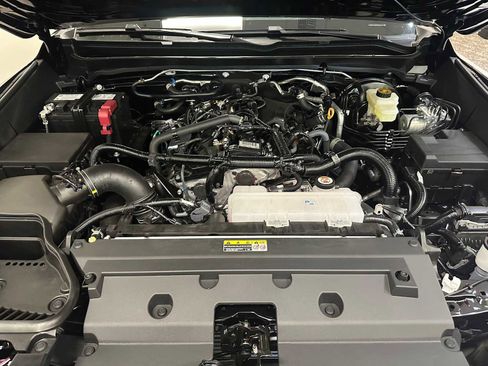 New 2026 Toyota Tacoma SR5 AWD/4WD image 9