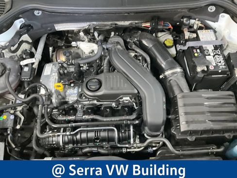 Certified 2025 Volkswagen Taos SE AWD/4WD image 10