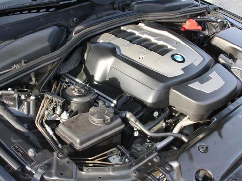 Used 2007 BMW 550i Sedan image 16