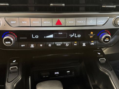 Used 2023 Kia Telluride S AWD/4WD image 14