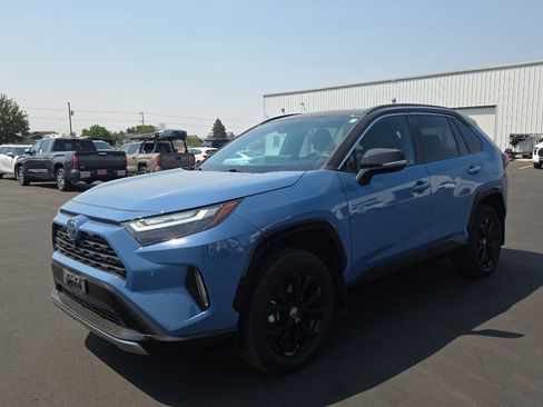 Certified 2024 Toyota RAV4 XSE w/ Advanced Technology Package AWD/4WD image 3