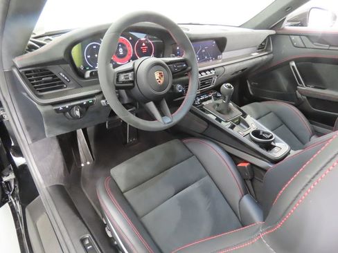 Certified 2026 Porsche 911 GT3 RWD image 4