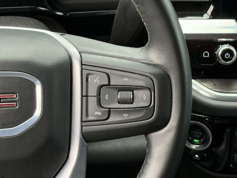 Used 2025 GMC Sierra 1500 SLT AWD/4WD image 14