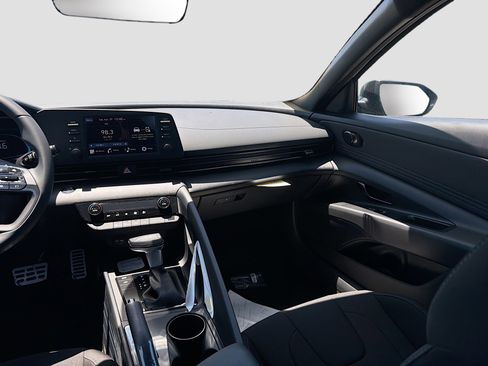 New 2026 Hyundai Elantra Sport FWD image 16