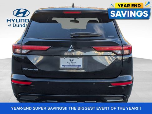 Used 2022 Mitsubishi Outlander SE image 5