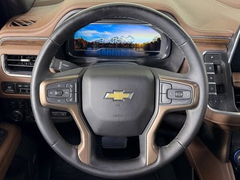 Used 2024 Chevrolet Suburban High Country w/ Max Trailering Package AWD/4WD image 11