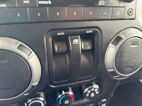 Used 2017 Jeep Wrangler Sport w/ Quick Order Package 24S image 18