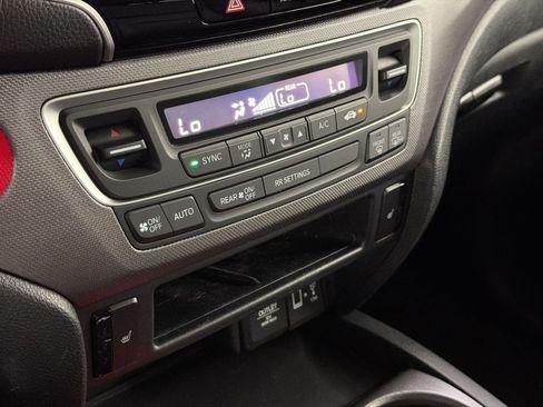 Certified 2021 Honda Ridgeline RTL image 19