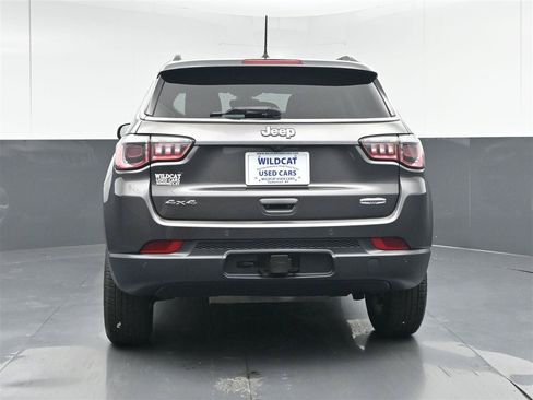 Used 2017 Jeep Compass Latitude w/ Safe & Security Group AWD/4WD image 6