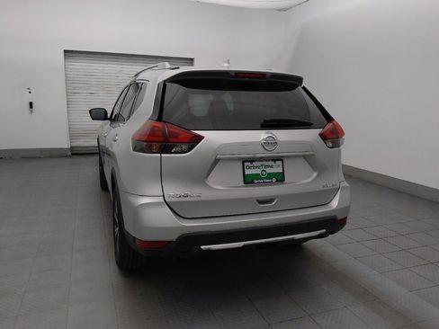 Used 2018 Nissan Rogue SL image 6