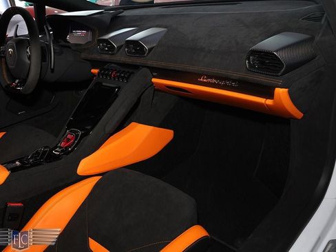 Used 2023 Lamborghini Huracan Tecnica RWD image 23