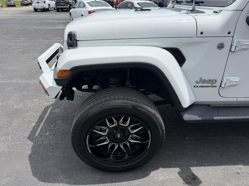 Used 2021 Jeep Gladiator Overland w/ Popular Equipment Package AWD/4WD image 11