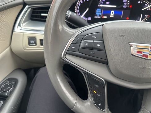Used 2019 Cadillac XT5 Luxury image 4