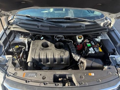 Used 2016 Ford Explorer XLT w/ Equipment Group 202A AWD/4WD image 33