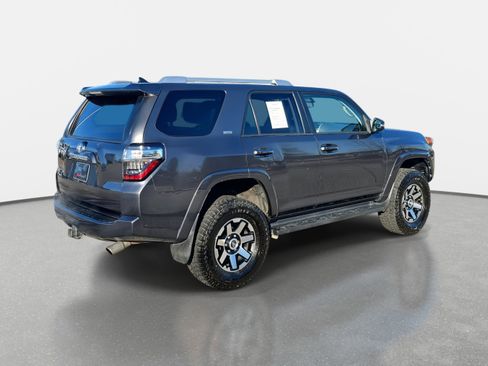 Used 2015 Toyota 4Runner SR5 Premium image 5