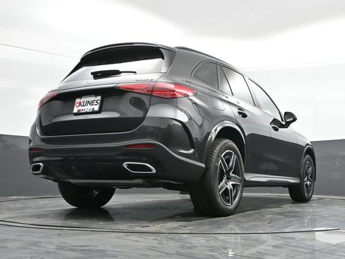 Used 2025 Mercedes-Benz GLC 300 4MATIC image 45