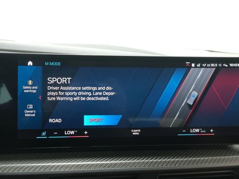 Used 2023 BMW XM AWD/4WD image 16