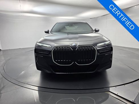 Certified 2024 BMW 760i xDrive w/ Executive Package AWD/4WD image 2