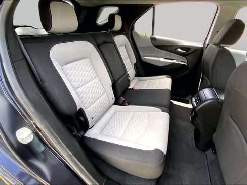 Used 2020 Chevrolet Equinox LS w/ LS Convenience Package FWD image 19
