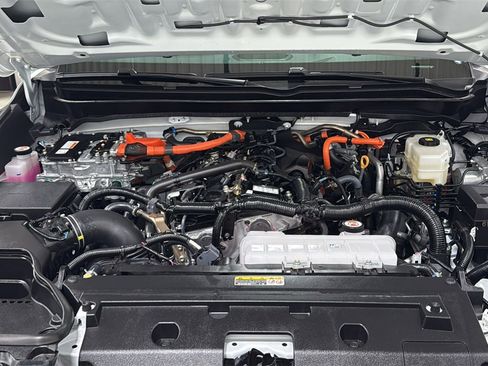 Certified 2025 Toyota Tacoma TRD Off-Road image 25