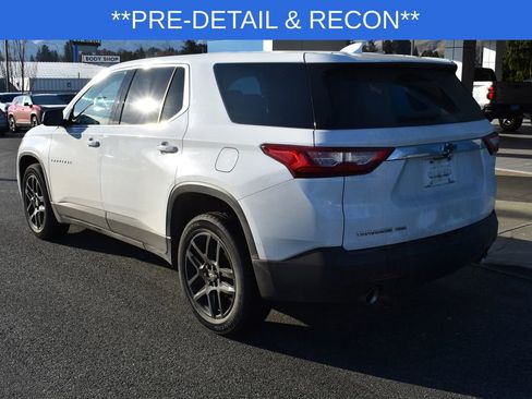 Used 2020 Chevrolet Traverse LS w/ LPO, Black Accent Package image 3