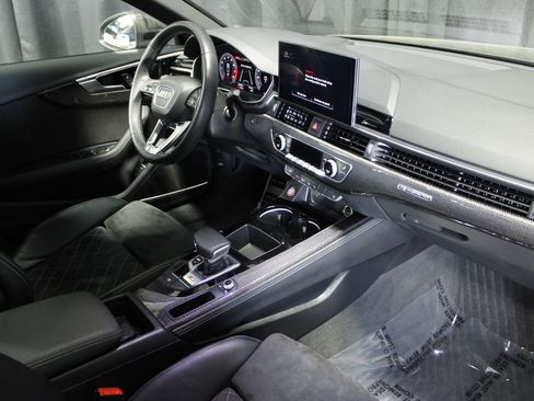 Used 2021 Audi S4 Prestige w/ Prestige Package image 29