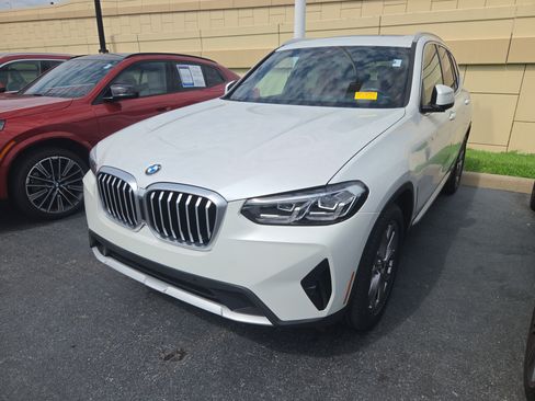 Used 2023 BMW X3 xDrive30i w/ Convenience Package w/ZPA AWD/4WD image 3