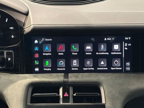 Used 2023 Porsche Taycan GTS image 9