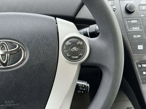 Used 2011 Toyota Prius Three image 9