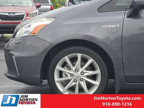 Used 2012 Toyota Prius V Five FWD image 9