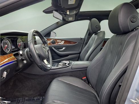 Used 2017 Mercedes-Benz E 300 4MATIC image 13