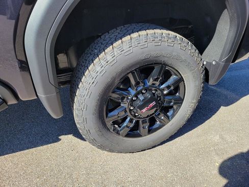 New 2026 GMC Sierra 2500 AT4 w/ AT4 Premium Plus Package image 7